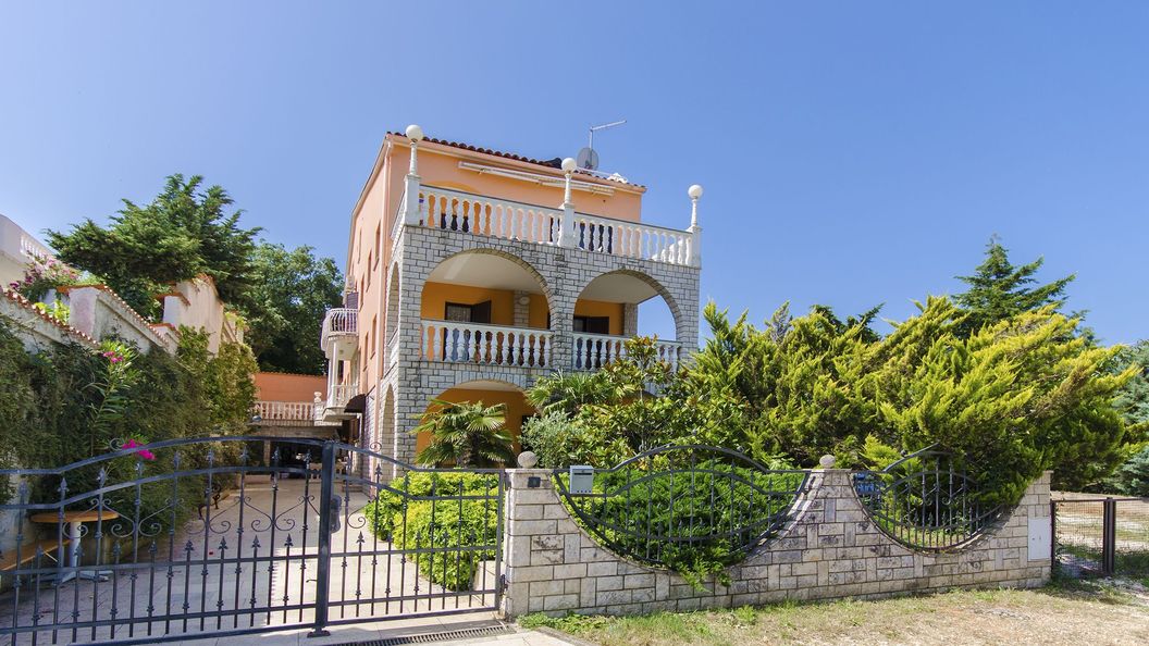 Apartments Drago Banjole (1)