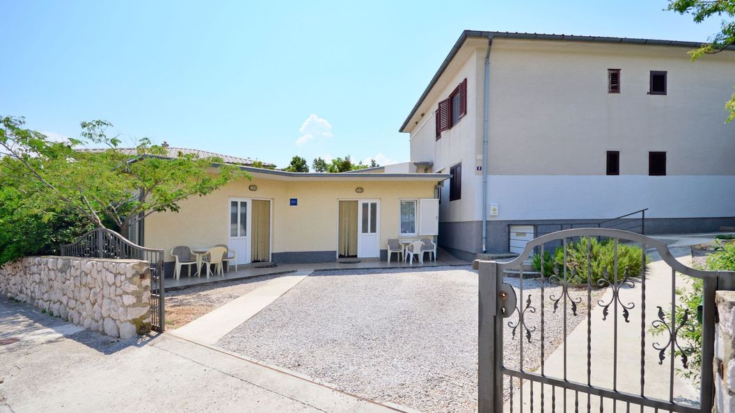 Apartments Branimir Novi Vinodolski (1)