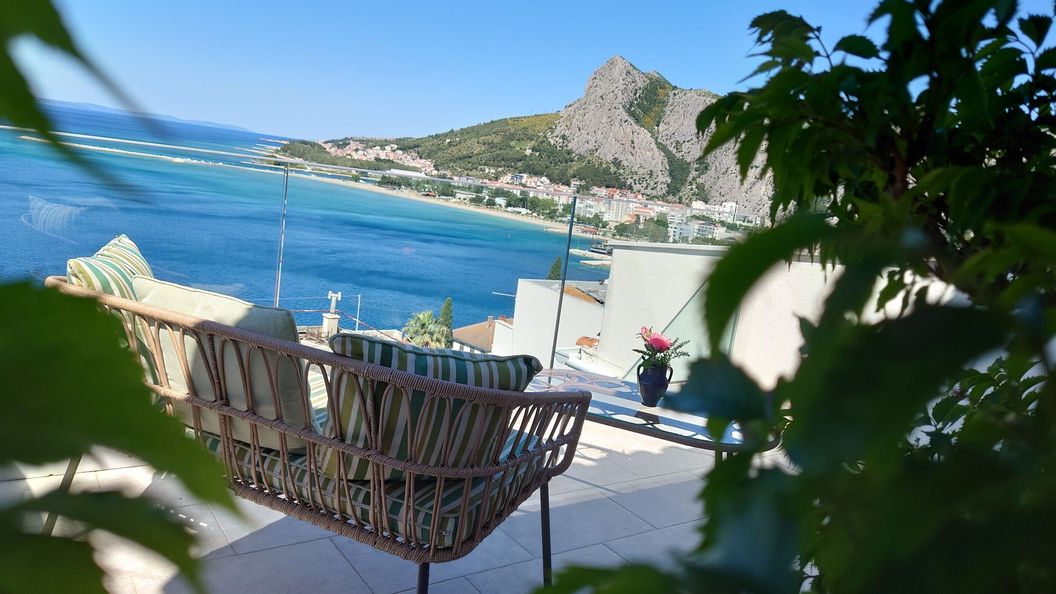 Apartment Sreta Omis (1)