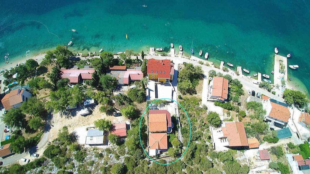 Apartments Nediljka Grebastica (1)