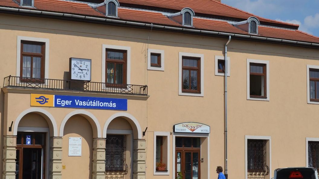 Lokomotiv Motel Eger (1)