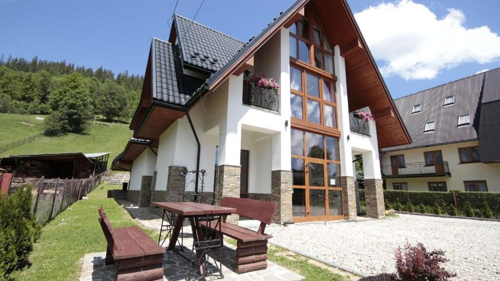 Willa Pod Grapą Poronin (1)