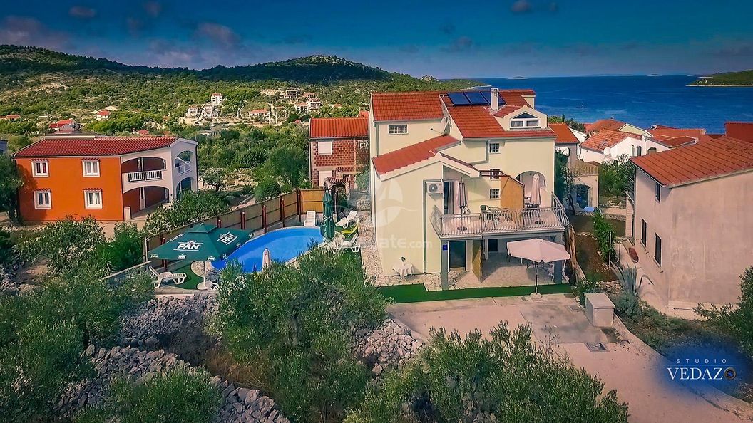 Apartments Pemita Razanj (1)