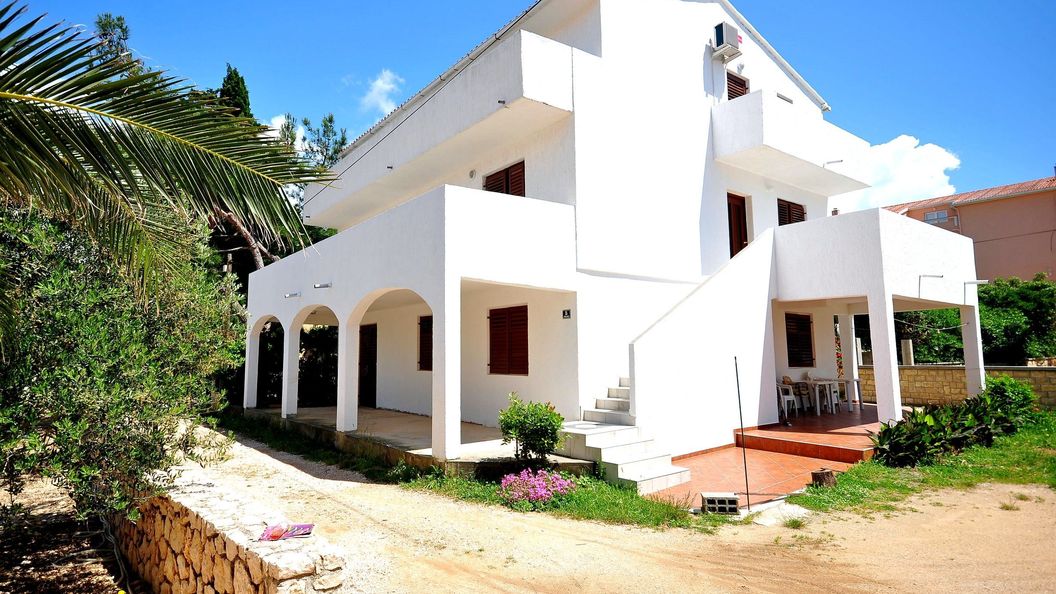 Apartments Renato Novalja (1)