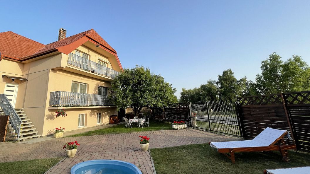 Csatornapart Apartmanok Balatonmáriafürdő (1)