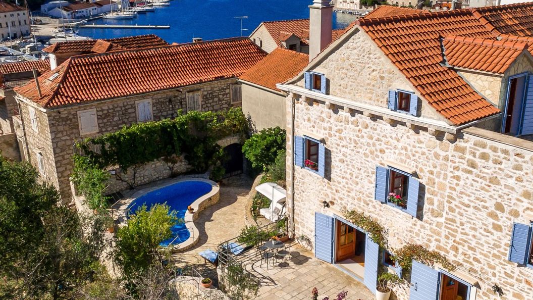 Villa Vicina Milna (1)