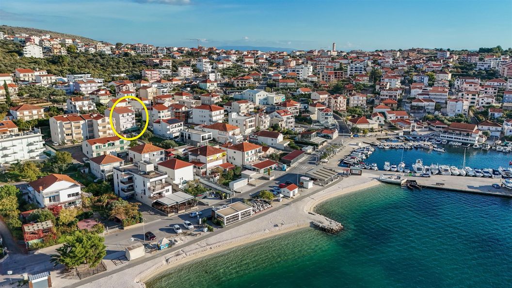 Apartments MERI Okrug Gornji (1)