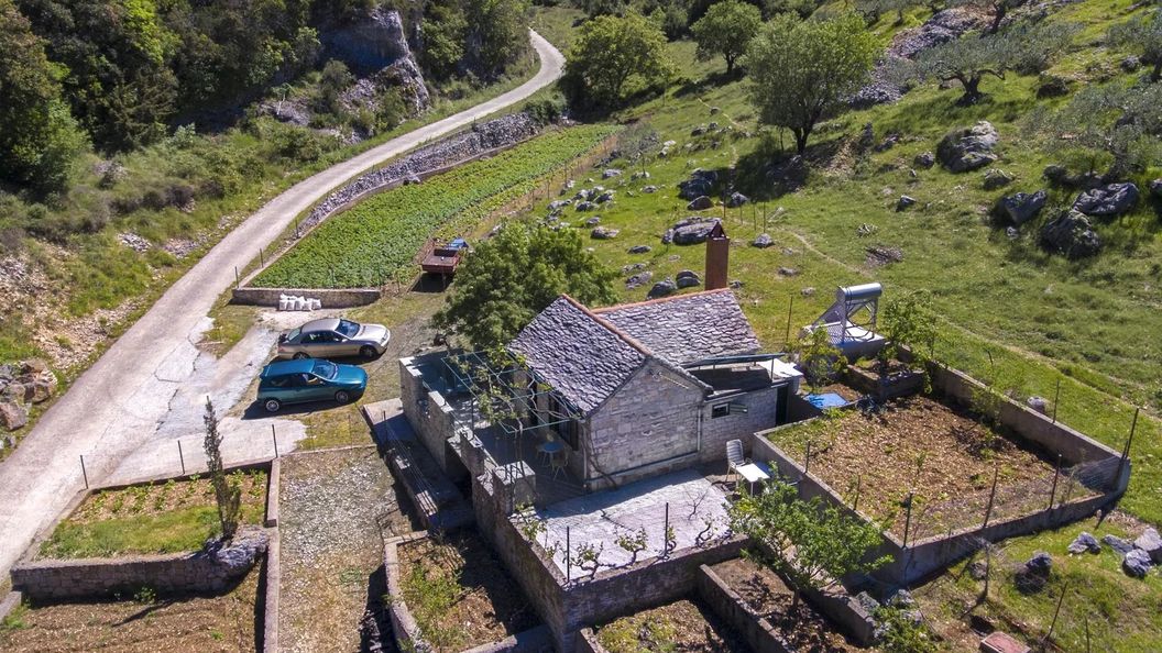 House Sv. Lovre Postira (1)