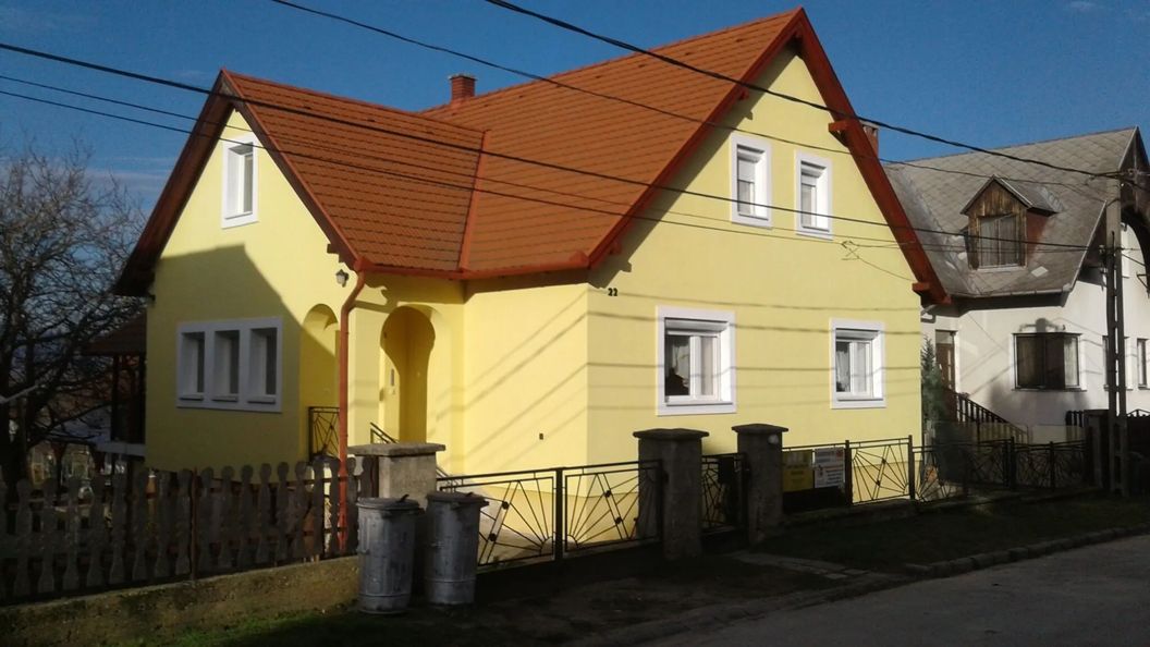 Hóvirág Tetőtéri Apartman Szigliget (1)