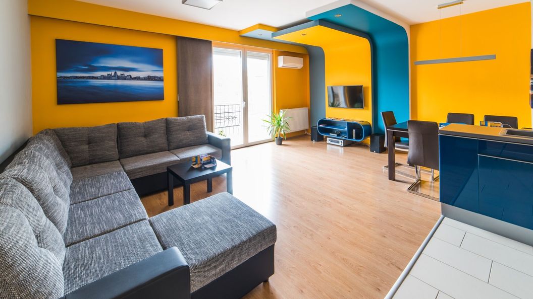 Minimal Style Apartment Budapest (1)