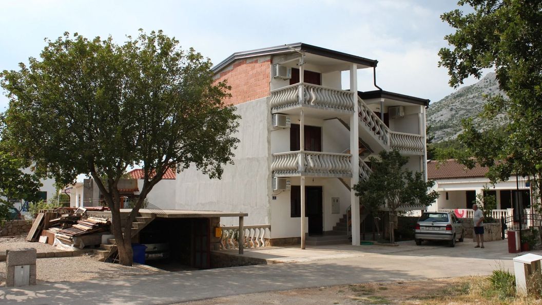 Apartmanok Parkolóhellyel Starigrad, Paklenica - 6618 Starigrad (1)