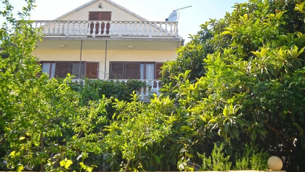 Apartments With Parking Space Vodice - 4180 (1)