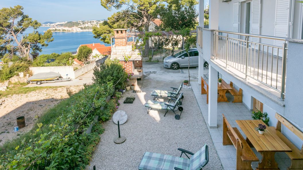 Apartmanok Parkolóhellyel Podstrana, Split - 6072 Podstrana (1)