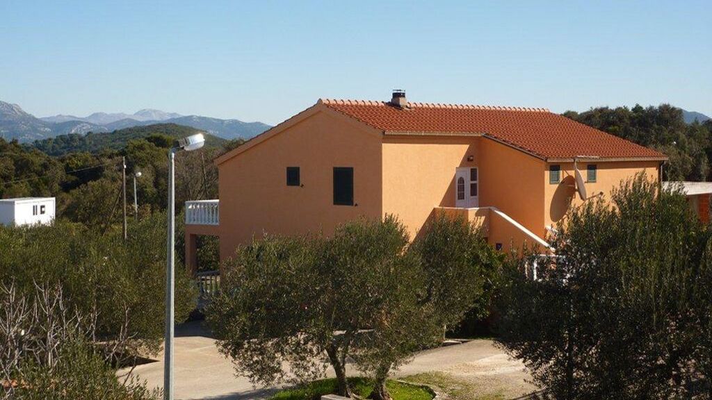 Apartmanok A Tenger Mellett Drace, Peljesac - 10127 Drače (1)