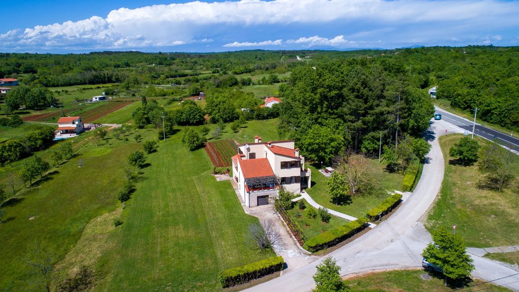 Apartmanok Parkolóhellyel Manjadvorci, Marcana - 7445 Manjadvorci (1)