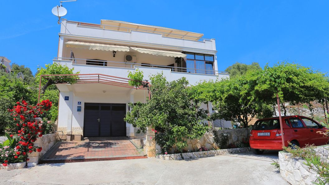 Apartmanok Parkolóhellyel Seget Vranjica, Trogir - 11273 Seget Vranjica (1)