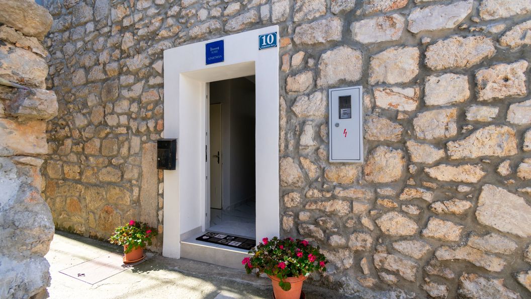 Apartmanok A Tenger Mellett Poljana, Ugljan - 8419 Poljana (1)