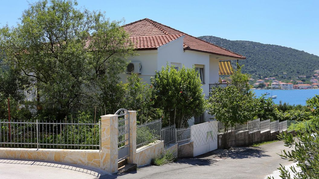 Apartmanok A Tenger Mellett Vinisce, Trogir - 10241 Vinišće (1)