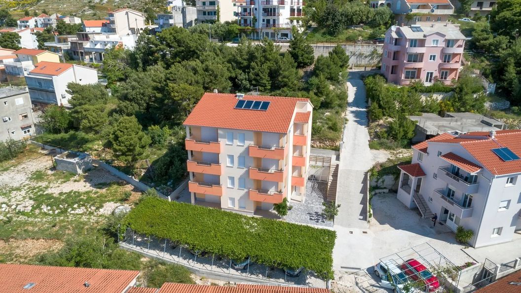 Apartmanok Parkolóhellyel Duce, Omis - 9437 Duće (1)
