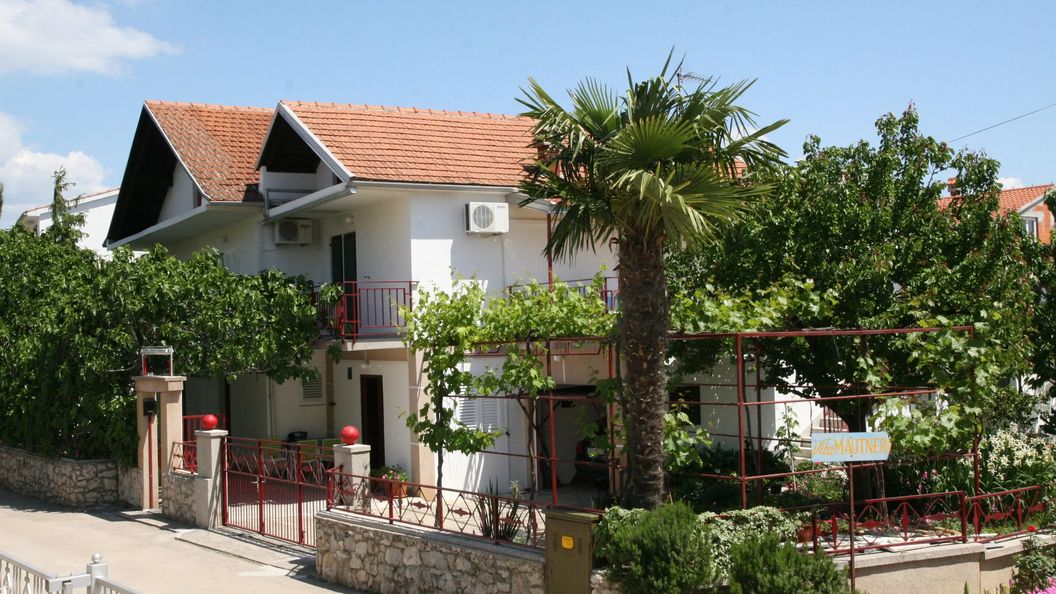 Apartmanok Parkolóhellyel Vodice - 12721 (1)