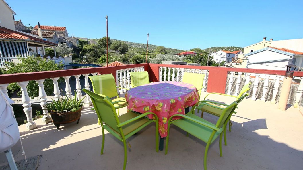 Apartments With Parking Space Tkon, Pašman - 8411 Tkon (1)