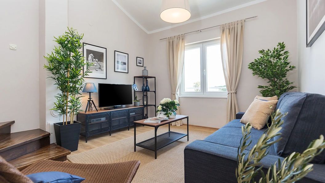 Apartmanok Parkolóhellyel Porec - 7265 Poreč (1)