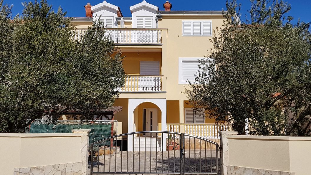 Apartmanok Parkolóhellyel Vrsi - Mulo, Zadar - 5796 Vrsi - Mulo (1)