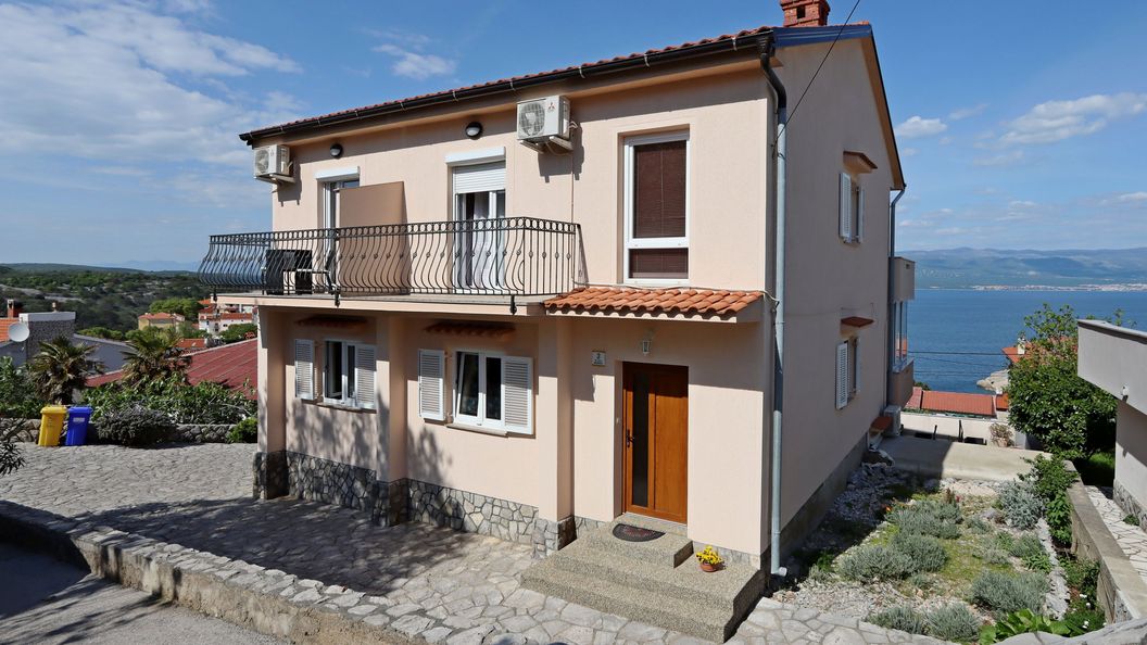 Apartmanok és Szobák Parkolóhellyel Vrbnik, Krk - 5299 Vrbnik (1)