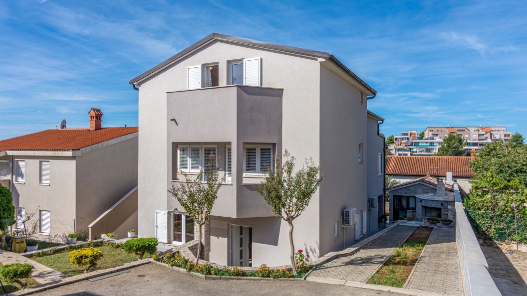 Apartments With Parking Space Medulin - 2274 (1)