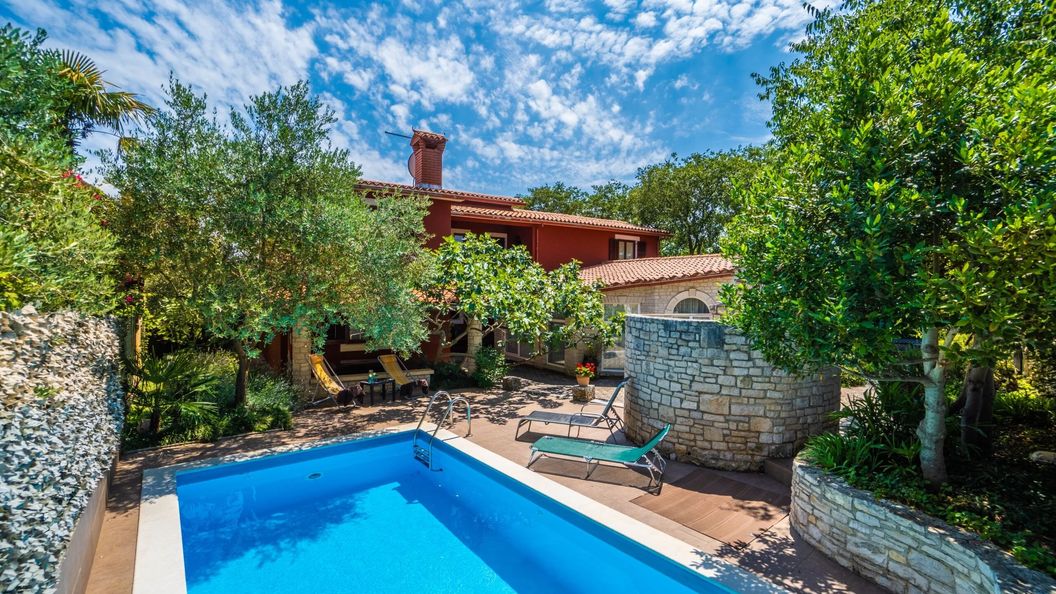 Apartmanok Családok Részére Medencével Krnica, Marcana - 7357 Krnica (1)