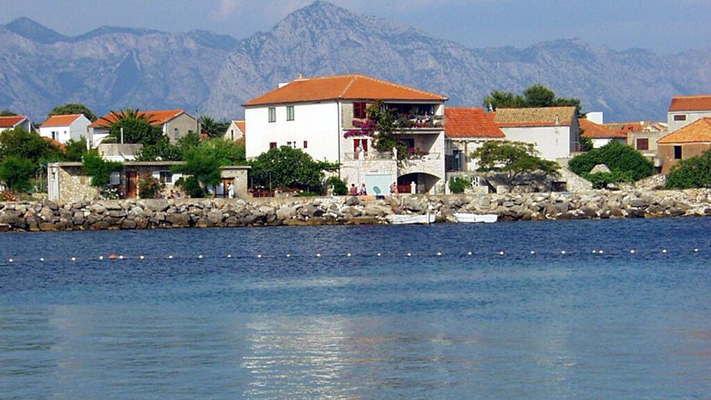 Apartmanok A Tenger Mellett Sucuraj, Hvar - 566 Sućuraj (1)