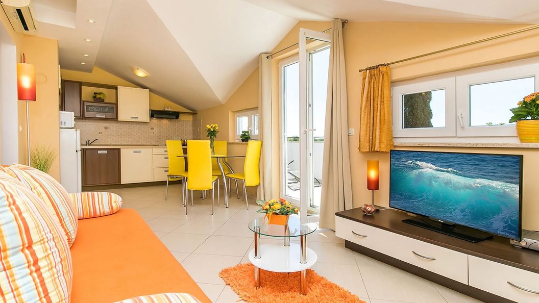 Apartmanok Parkolóhellyel Porec - 6923 Poreč (1)