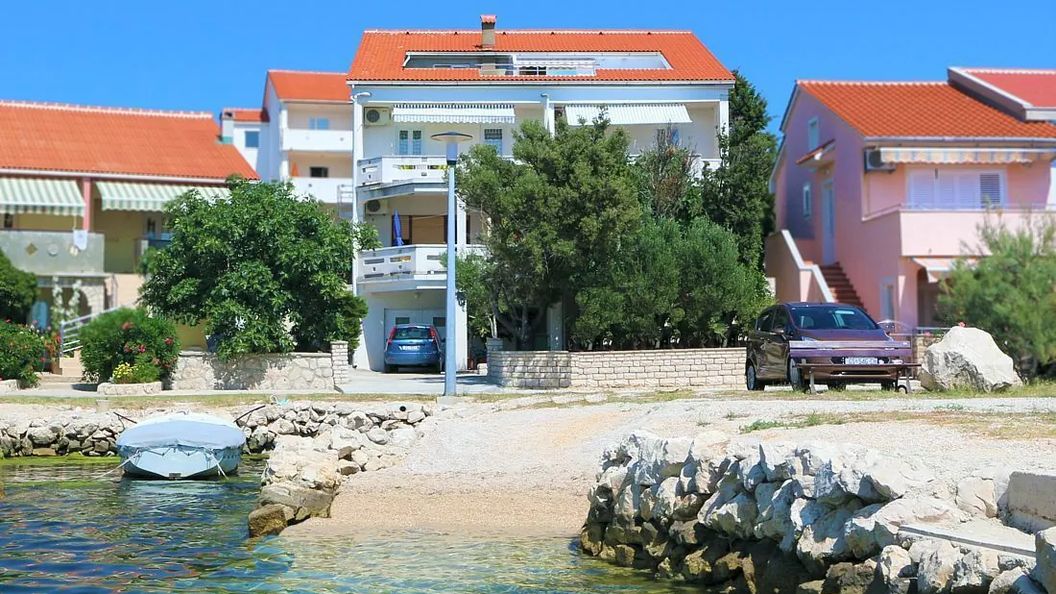 Apartmanok A Tenger Mellett Kustici, Pag - 4086 Kustići (1)