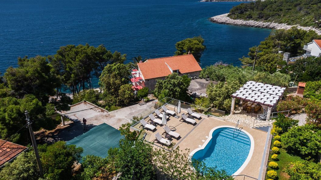 Apartmanok A Tenger Mellett Medencével Prizba, Korcula - 10056 Prižba (1)