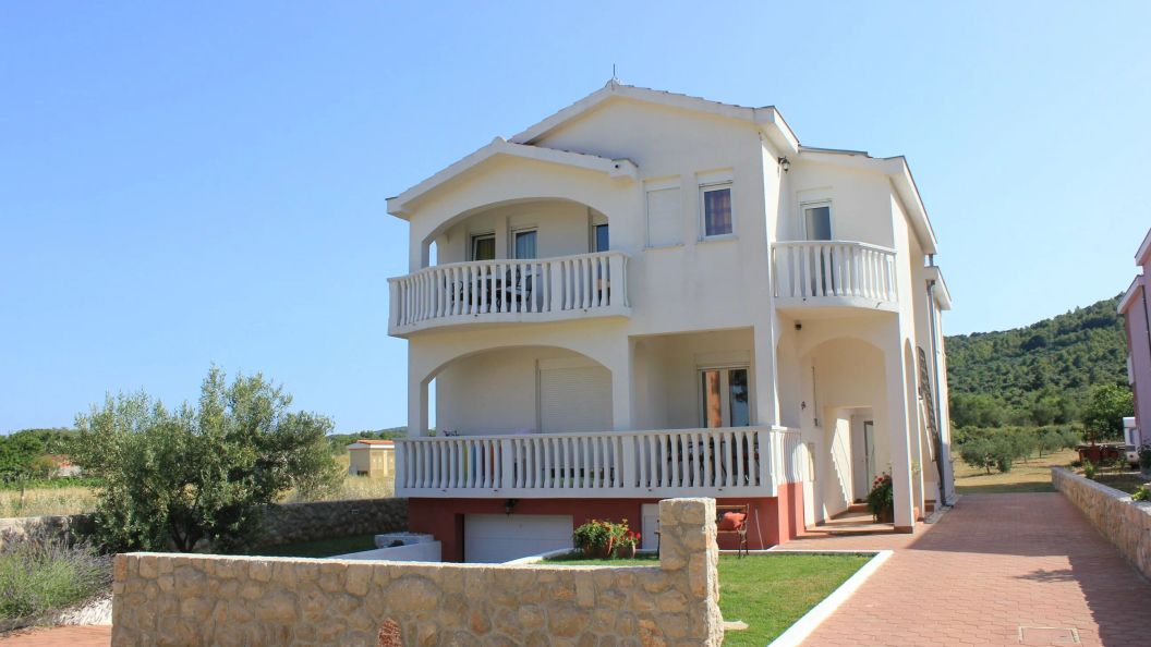 Apartments By The Sea Pašman - 8215 (1)