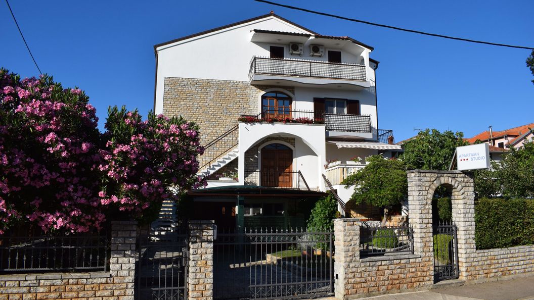 Apartmanok Internet Hozzáféréssel Sveti Filip I Jakov, Biograd - 4299 Sveti Filip I Jakov (1)