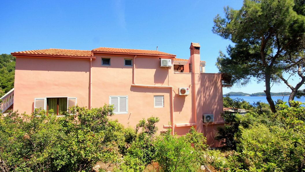 Családi Apartmanok A Tenger Mellett Prizba, Korcula - 10061 Prižba (1)