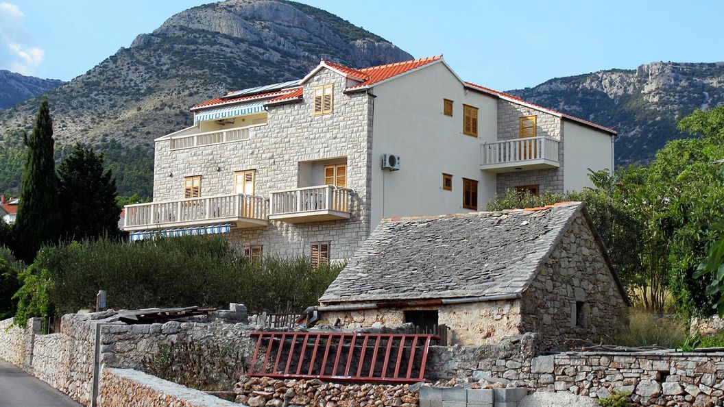 Apartmanok Parkolóhellyel Bol, Brac - 2900 Bol (1)