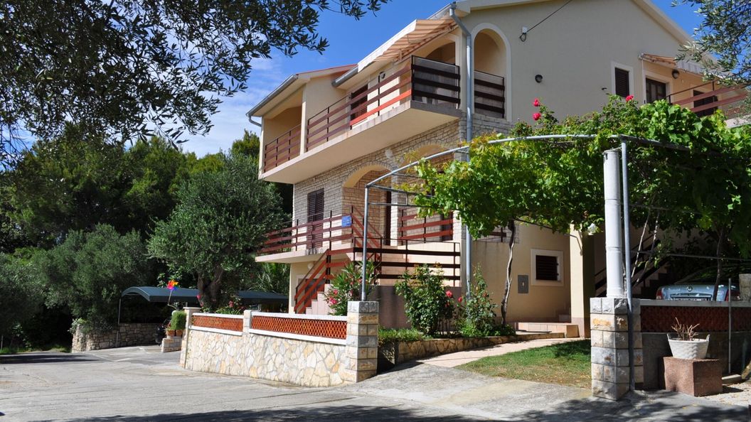 Apartmanok és Szobák A Tenger Mellett Supetarska Draga - Gonar, Rab - 2002 Supetarska Draga - Gonar (1)