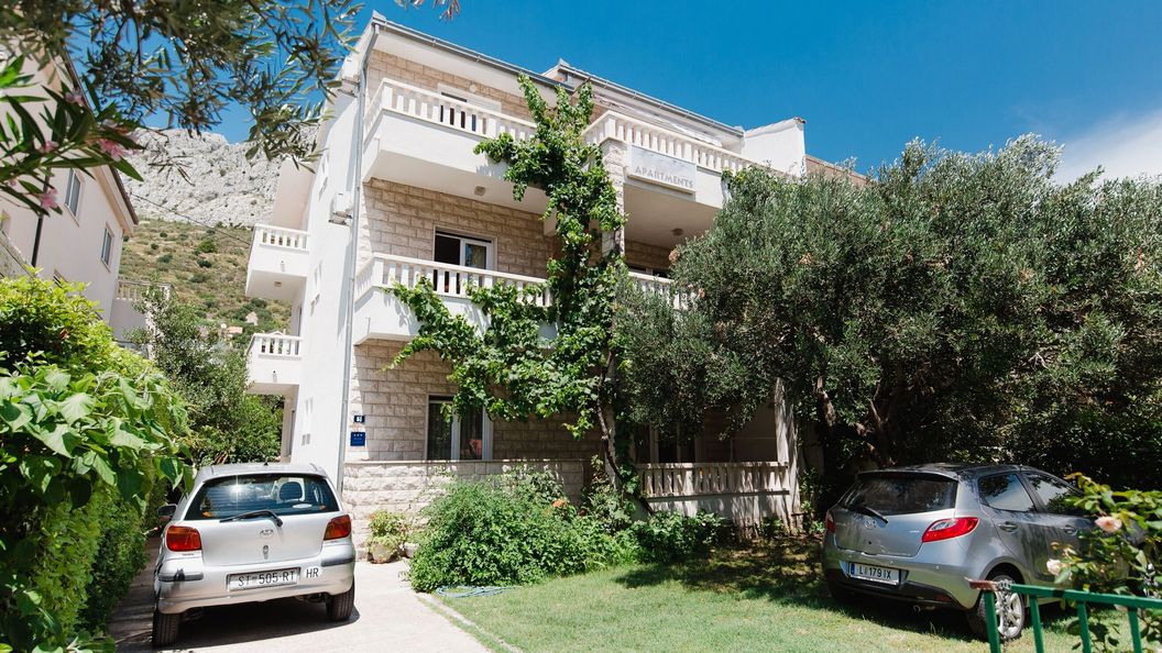 Apartmanok Parkolóhellyel Duce, Omis - 2773 Duće (1)