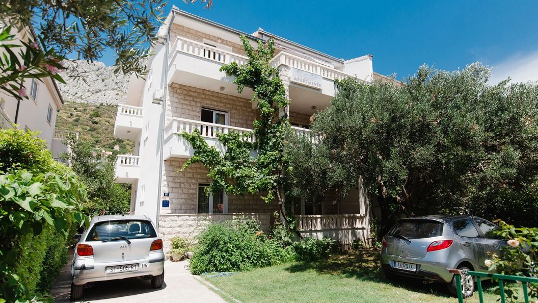 Apartmanok Parkolóhellyel Duce, Omis - 2773 Duće (1)