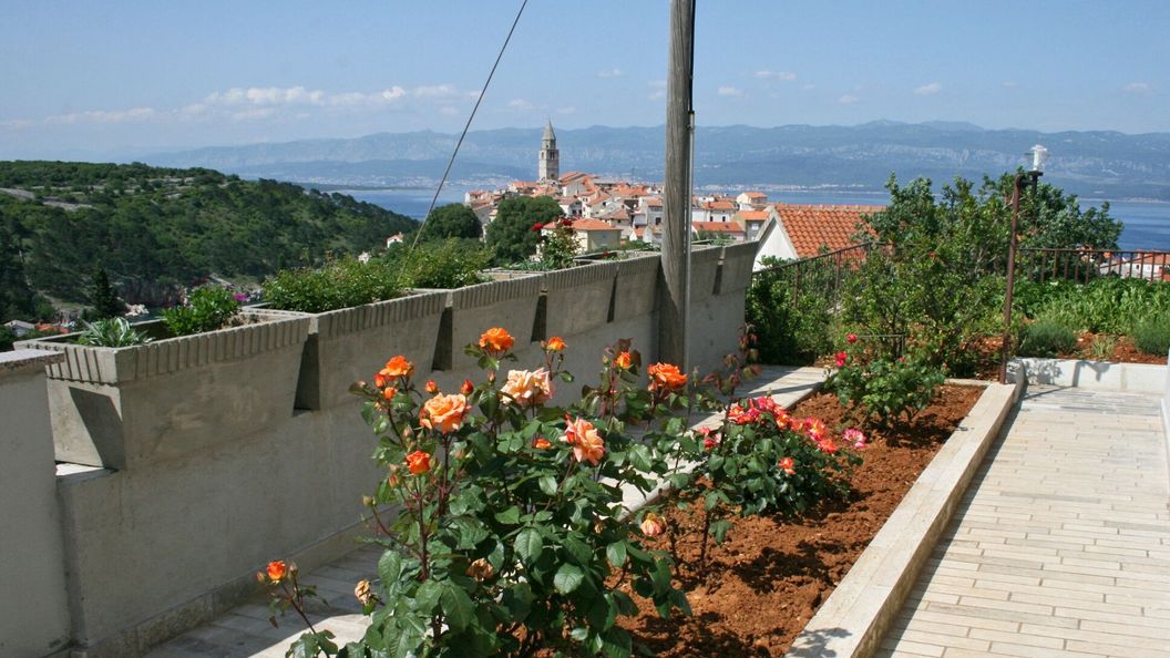 Apartmanok Parkolóhellyel Vrbnik, Krk - 5392 Vrbnik (1)