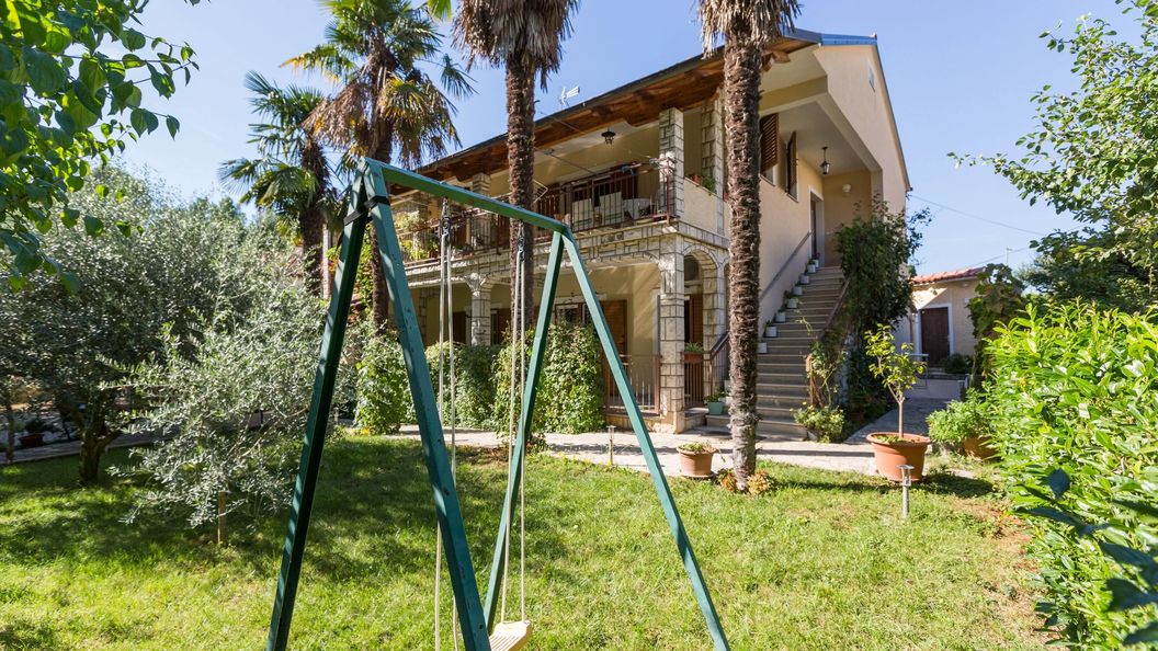 Apartmanok Parkolóhellyel Porec - 2216 Poreč (1)