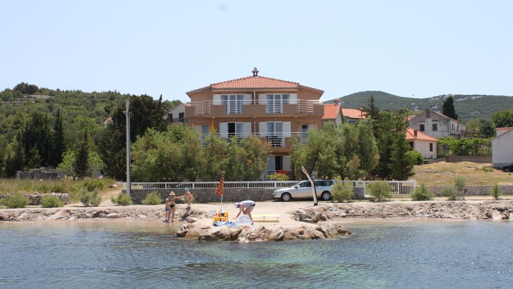 Apartmanok A Tenger Mellett Banj, Pasman - 8206 Banj (1)