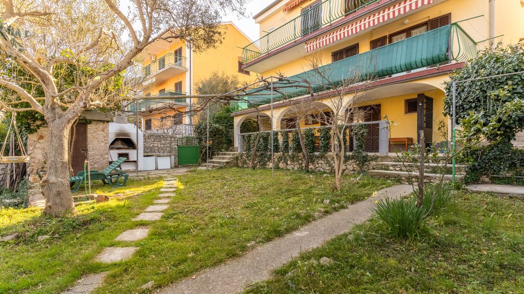 Apartmanok Parkolóhellyel Mali Losinj, Losinj - 12551 Mali Lošinj (1)