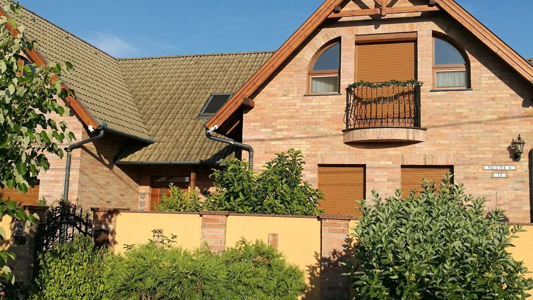 Rose House Apartman Hajdúszoboszló (1)