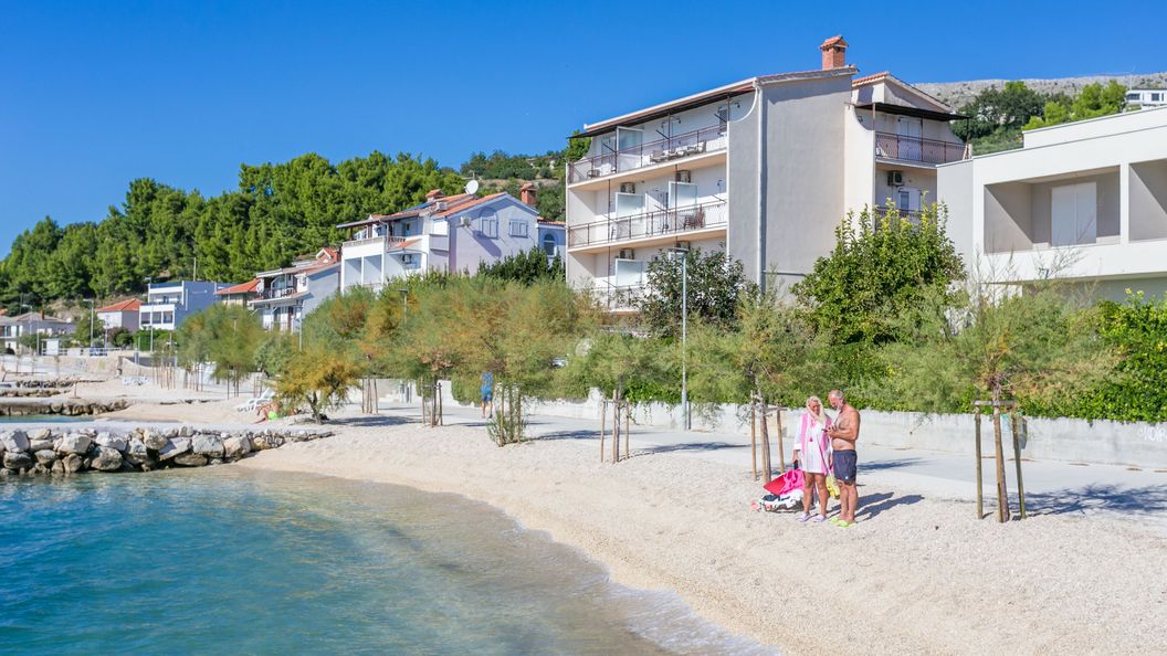 Családi Apartmanok A Tenger Mellett Podstrana, Split - 13725 Podstrana (1)