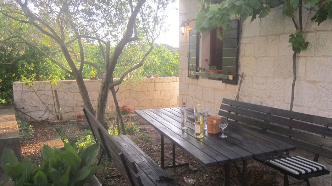 Apartmanok Parkolóhellyel Okrug Donji, Ciovo - 13732 Okrug Donji (1)