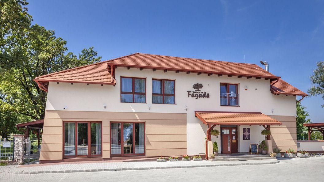 Tölgyfa Fogadó Fehérvárcsurgó (1)