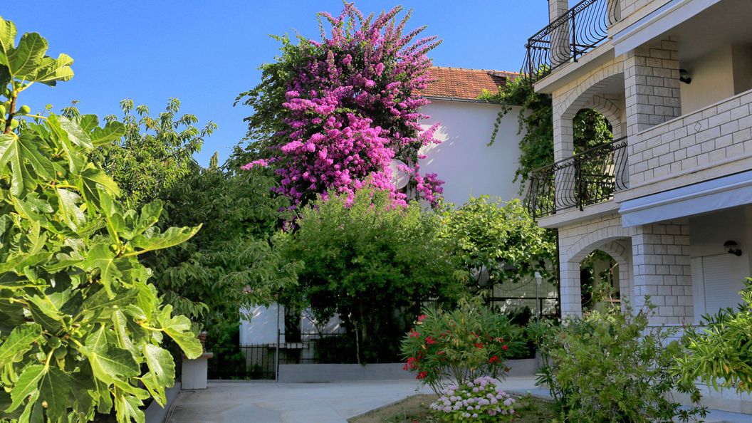 Apartmanok A Tenger Mellett Okrug Gornji, Ciovo - 1069 Okrug Gornji (1)